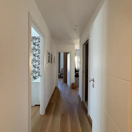 Bright And Spacious Elegant 5 Min Airport *