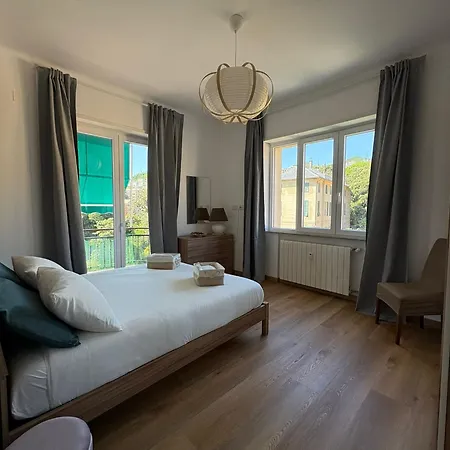 Bright And Spacious Elegant 5 Min Airport Gênes